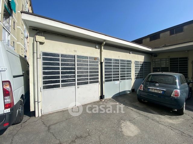 Garage/Posto auto in Vendita in Via Monastir 13 a Torino