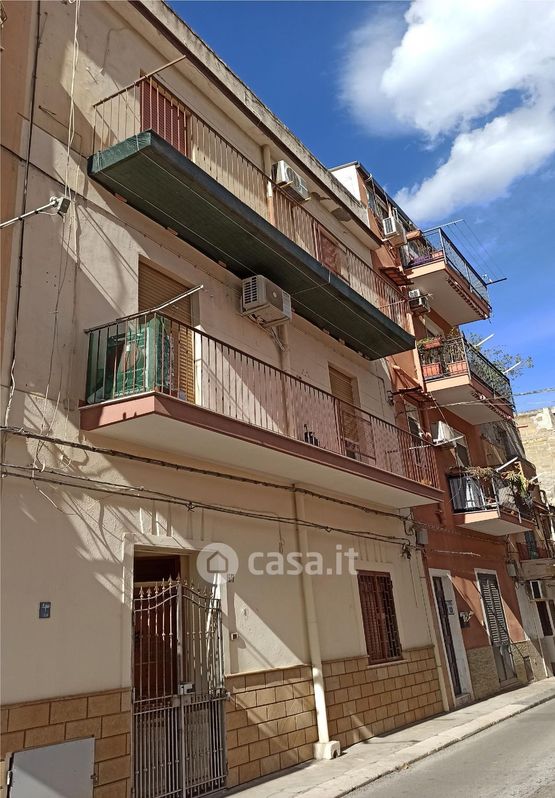 Appartamento in Vendita in Via Pozzo a Uditore a Palermo