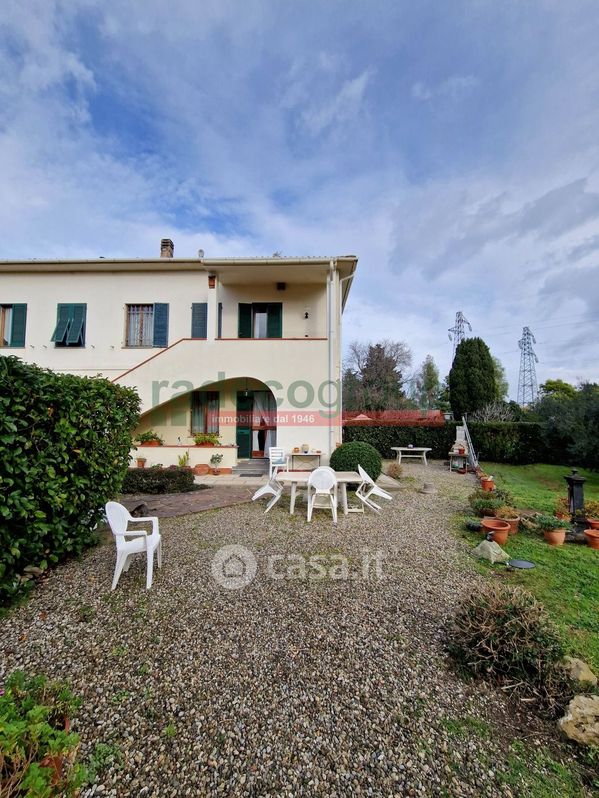 Villa in Vendita in Via della Padula 293 a Livorno
