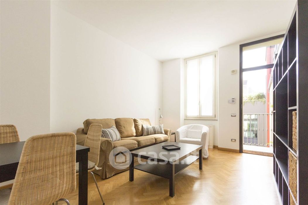 Appartamento in Affitto in Via Elia Lombardini a Milano
