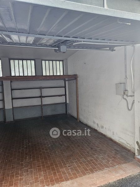 Garage/Posto auto in Vendita in Via Levanna 4 a Torino