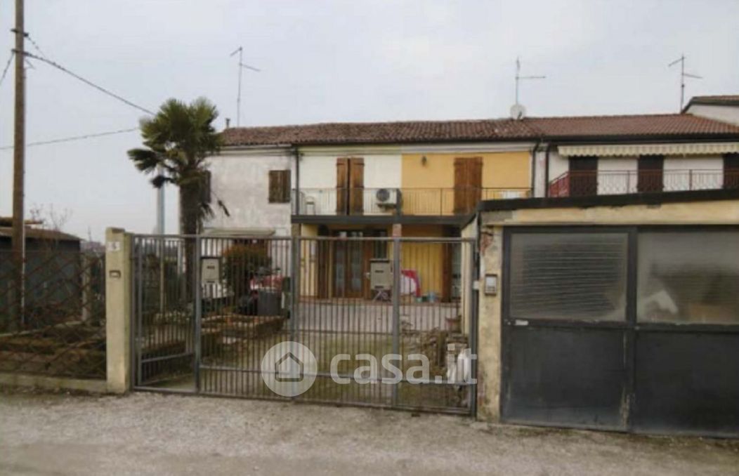 Villa in Vendita in Via Belfiore Gallo a Legnago