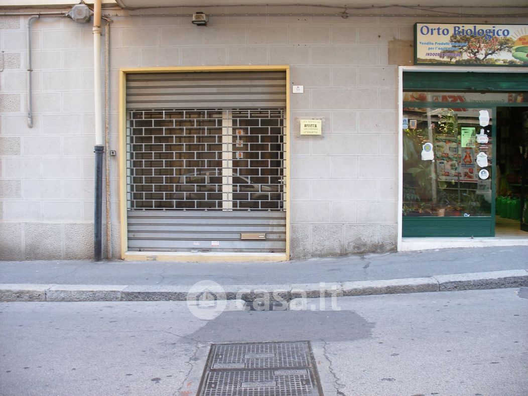 Negozio/Locale commerciale in Affitto in Via Tigellio 58 a Cagliari