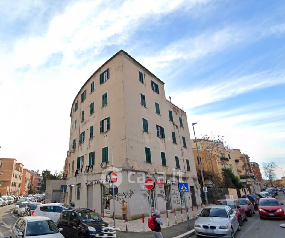 Casa indipendente in Vendita in Via Alberto Mario a Palermo
