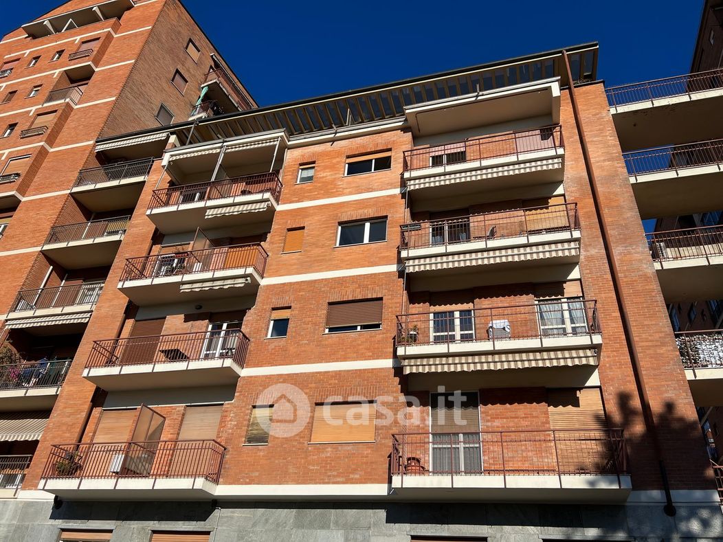Appartamento in Vendita in Monte Cristallo 12 a Torino