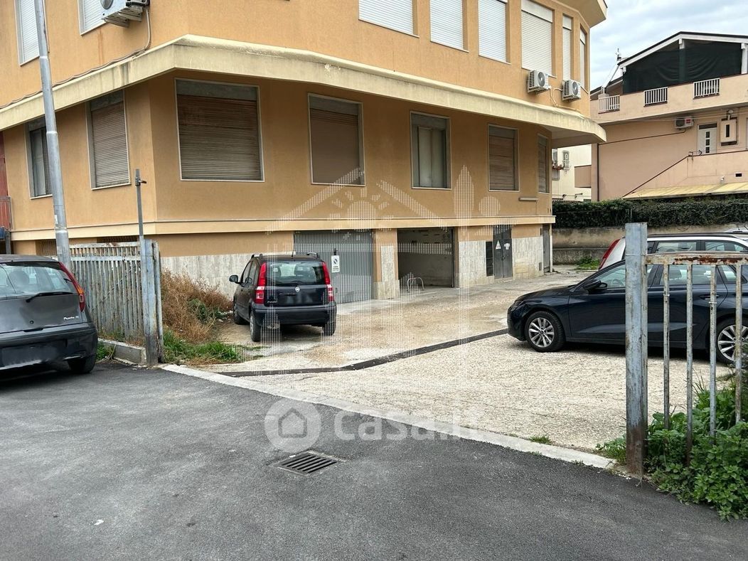 Garage/Posto auto in Vendita in Corso Umberto I a Montesilvano
