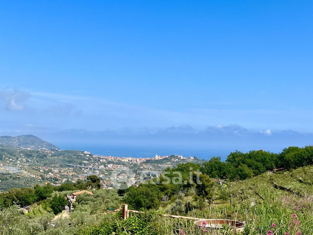 Terreno edificabile in Vendita in Strada Civezza a Imperia