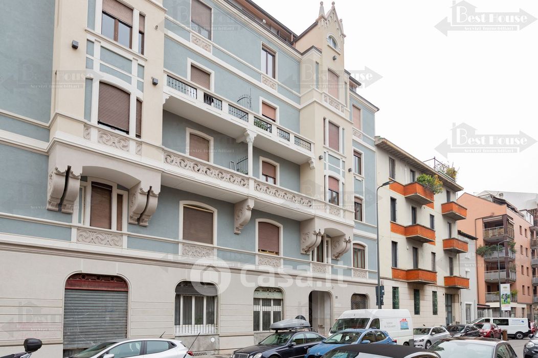 Appartamento in Vendita in Via Nino Oxilia 13 a Milano