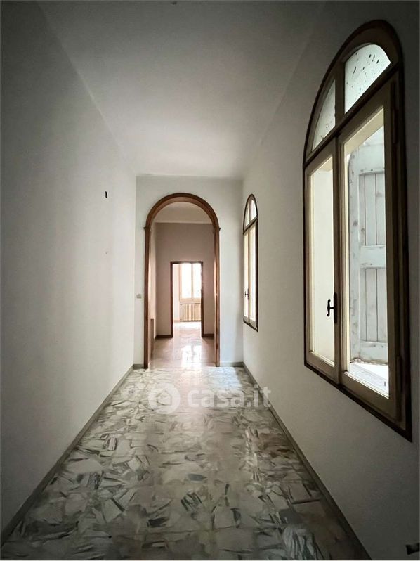 Appartamento in Vendita in Corso Camillo Benso Conte di Cavour a Modena