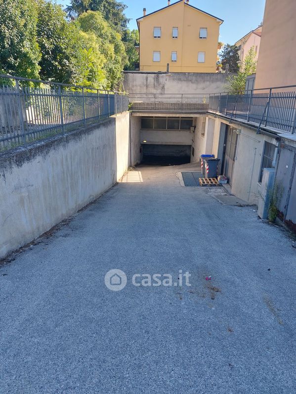 Garage/Posto auto in Vendita in Viale Gugliemo Marconi a Spoleto