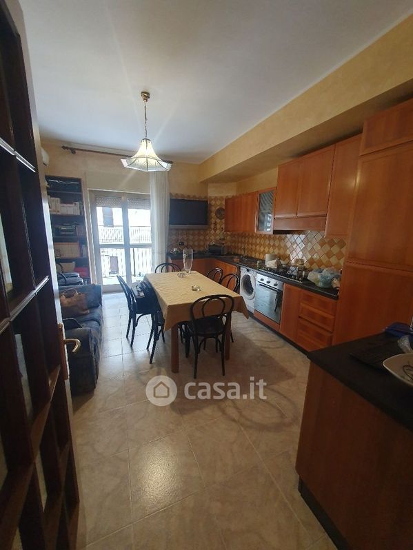 Appartamento in Vendita in Via Fiumarella 17 a Reggio Calabria