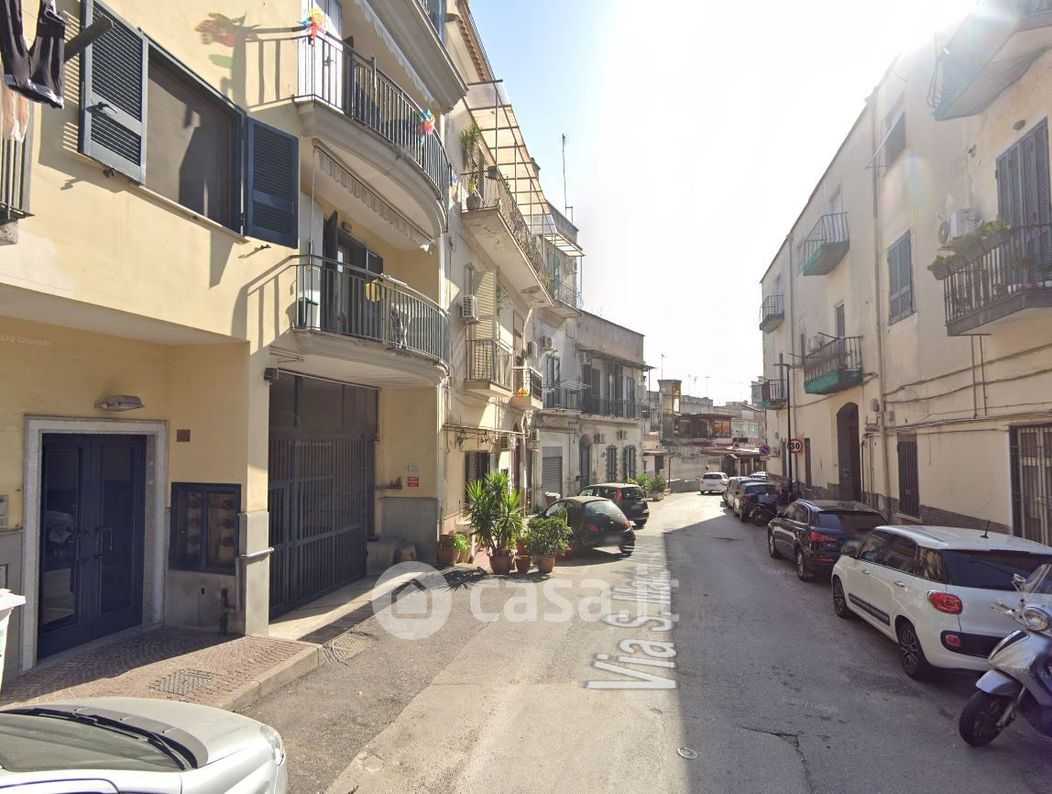 Appartamento in Vendita in Via San Maria Ai Monti 222 a Napoli