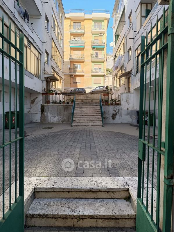Appartamento in Vendita in Via Ottavio de Sica 9 a Salerno