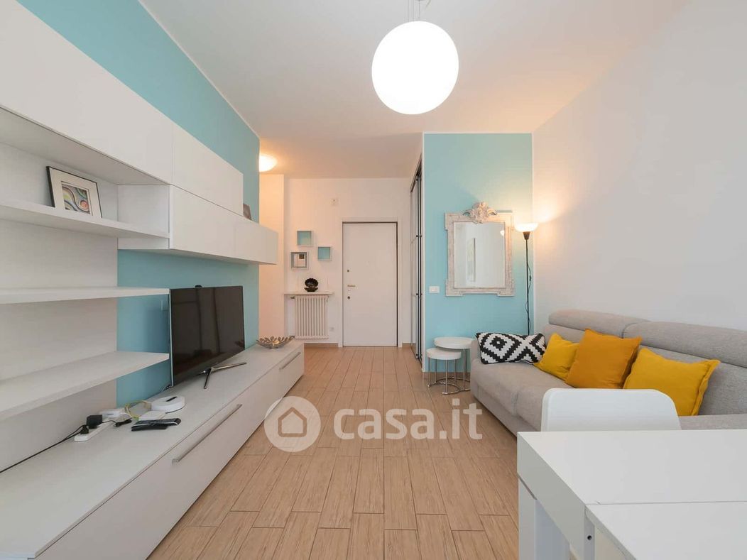 Appartamento in Affitto in Viale Legioni Romane 55 a Milano