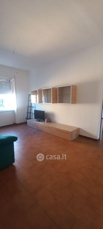 Appartamento in Vendita in Via XXIV Maggio a Carrara