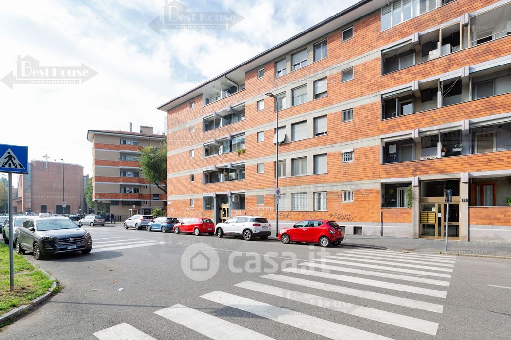 Appartamento in Vendita in Via Carlo Alberto Pisani Dossi 29 a Milano