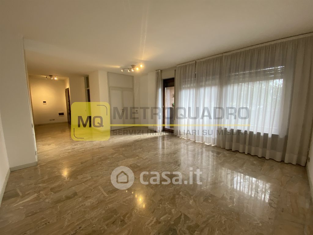 Appartamento in Vendita in Via Trieste 12 a Lecco