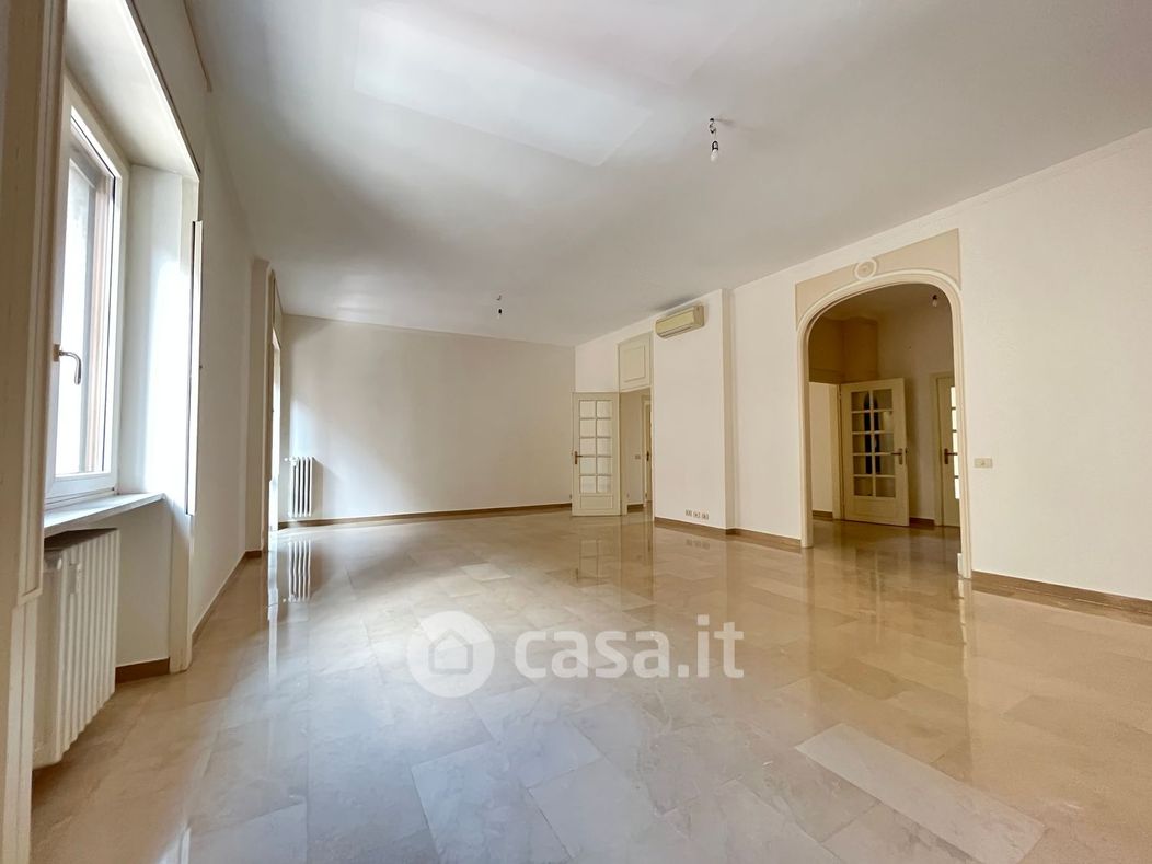Appartamento in Affitto in Via Pietro Panzeri a Milano