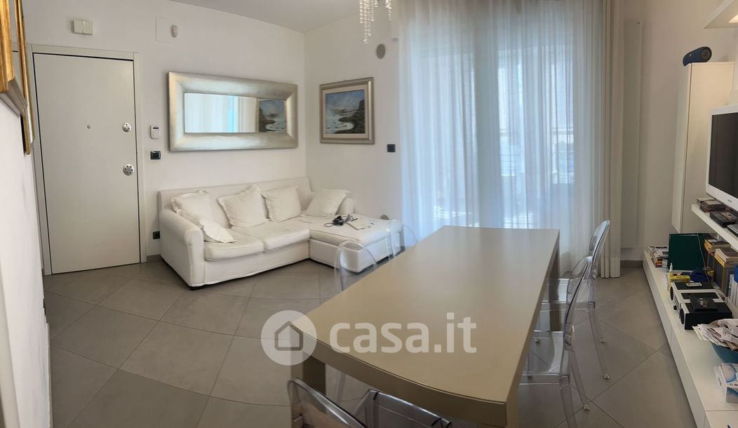Appartamento in Vendita in Via Amerigo Vespucci a Pescara