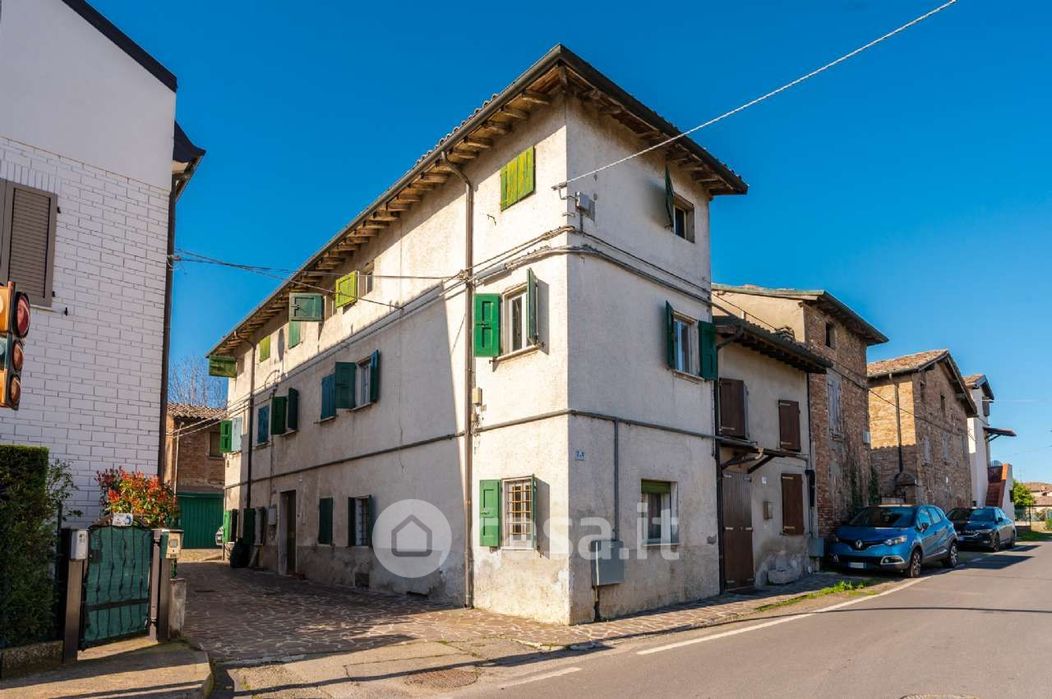 Casa indipendente in Vendita in Via Martiniana a Modena