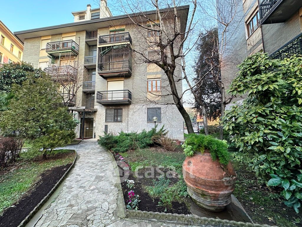 Appartamento in Vendita in Via Stelvio a Milano