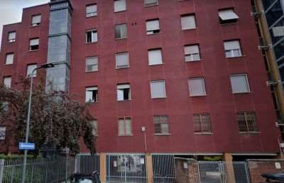Appartamento in Vendita in Via Monte Baldo 21 a Milano