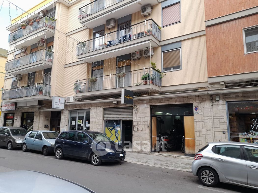 Negozio/Locale commerciale in Vendita in Via Gioacchino Toma a Bari