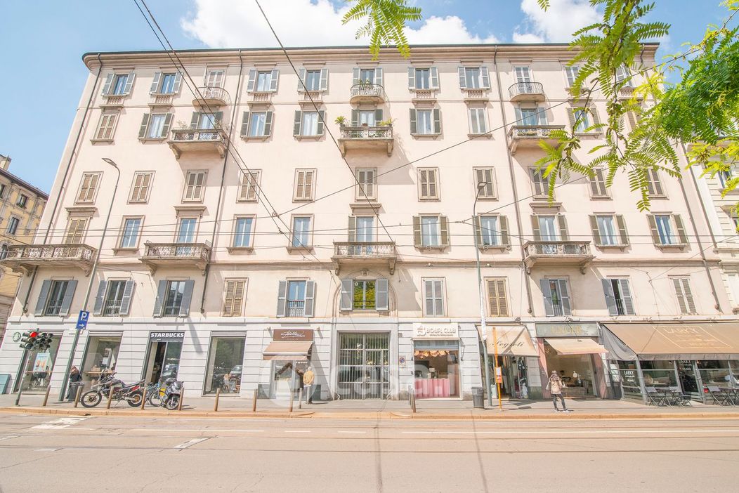 Appartamento in Vendita in Piazzale Francesco Baracca 10 a Milano