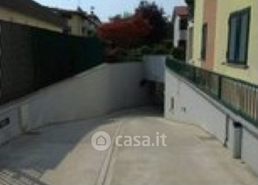 Garage/Posto auto in Vendita in Via Giuseppe Mazzini 3 a Cernusco sul Naviglio