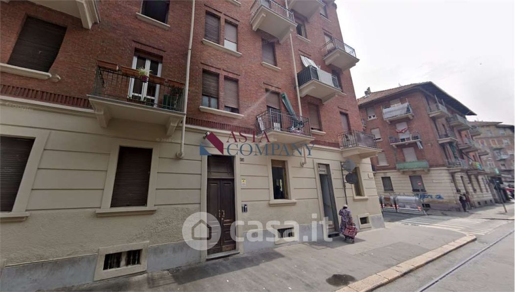Appartamento in Vendita in Via Lauro Rossi 8 a Torino