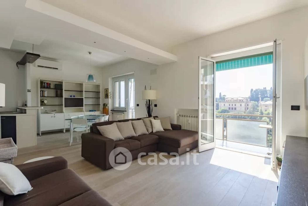 Appartamento in Affitto in Via Ausonia a Genova