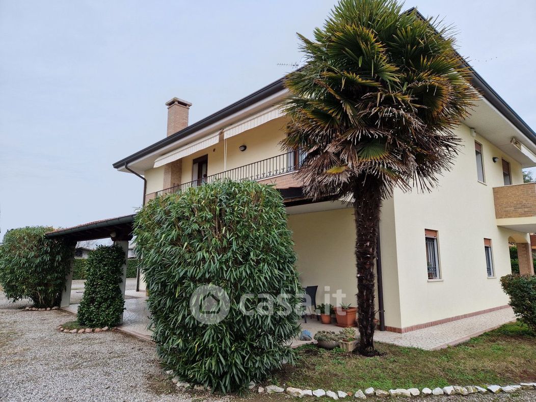 Villa in Vendita in Via Cà Panosso a Padova