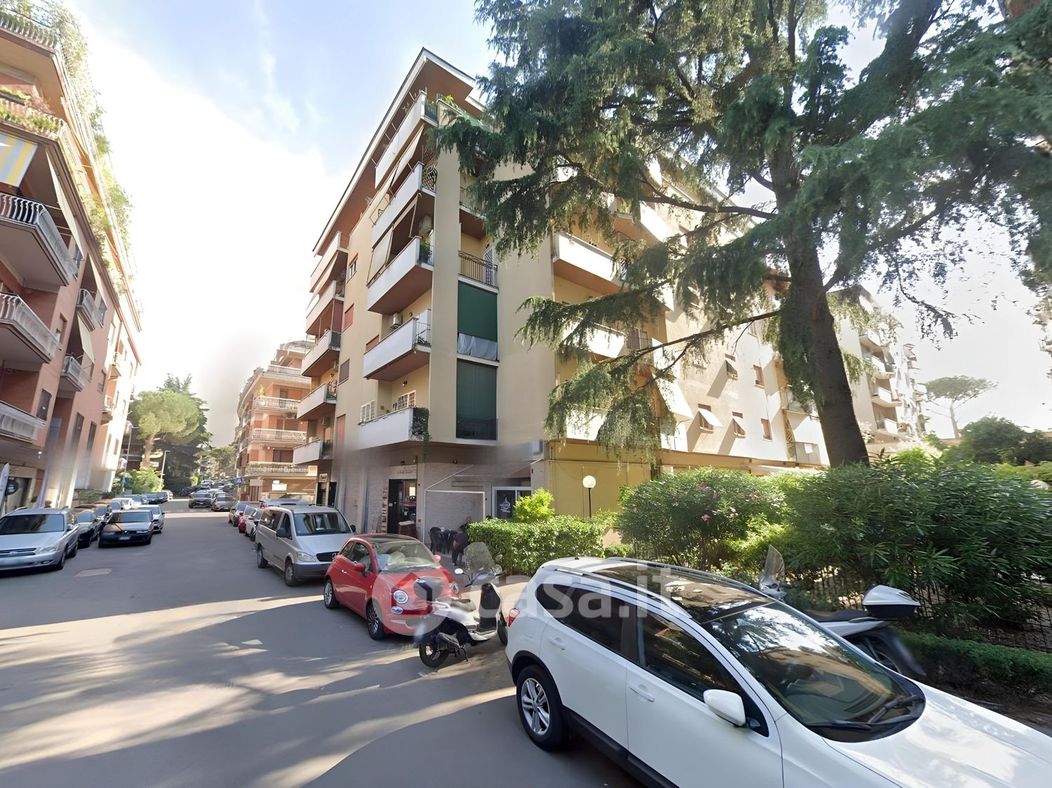 Appartamento in Vendita in Via Maria Barbara Tosatti 77 a Roma