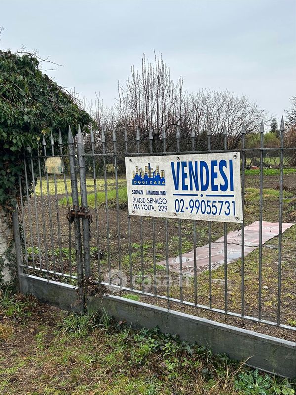 Terreno agricolo in Vendita in Via Filippo Corridoni a Bollate