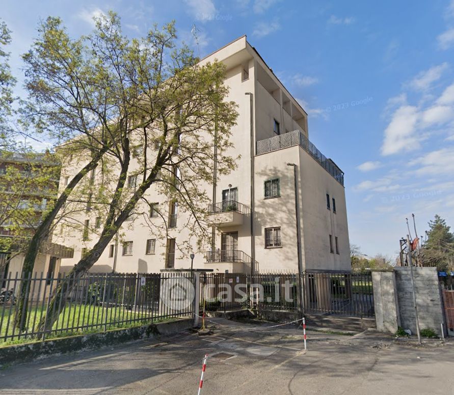 Appartamento in Vendita in Via Giovanni Battista Grassi 89 a Milano