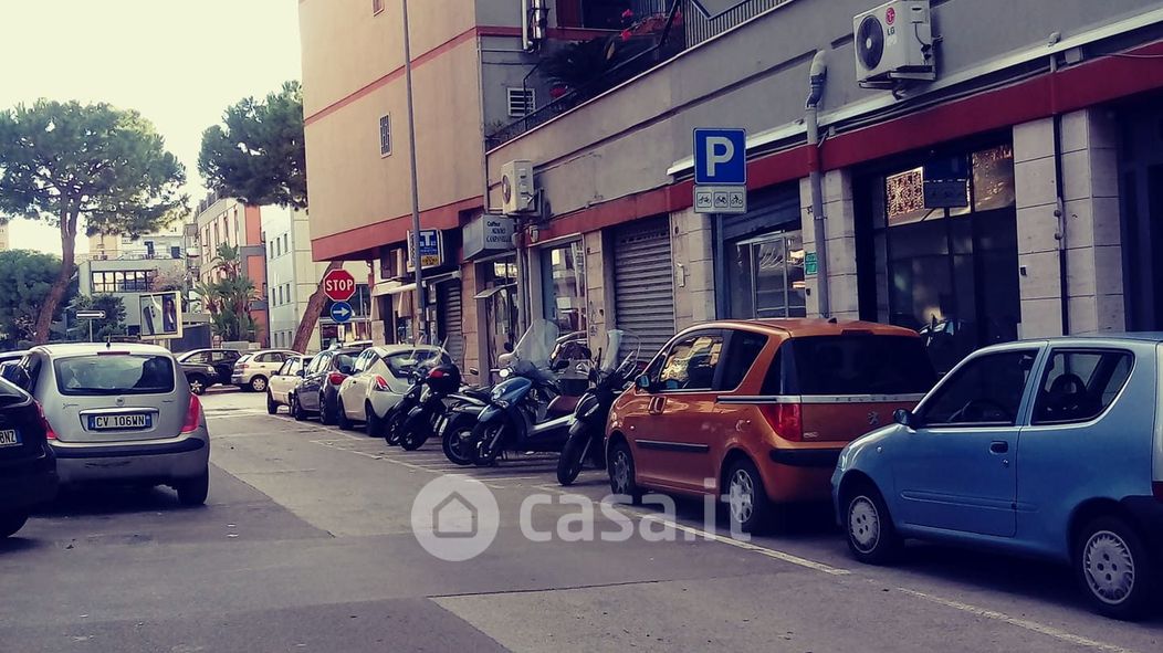 Negozio/Locale commerciale in Affitto in Via Giuseppe Saverio Poli 59 a Bari