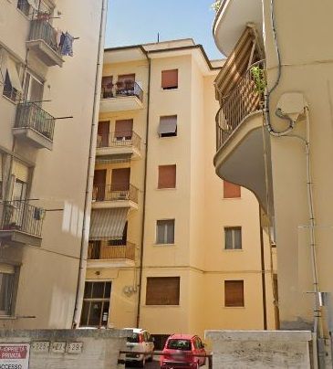 Appartamento in Vendita in Via Curtatone 25 a Ancona