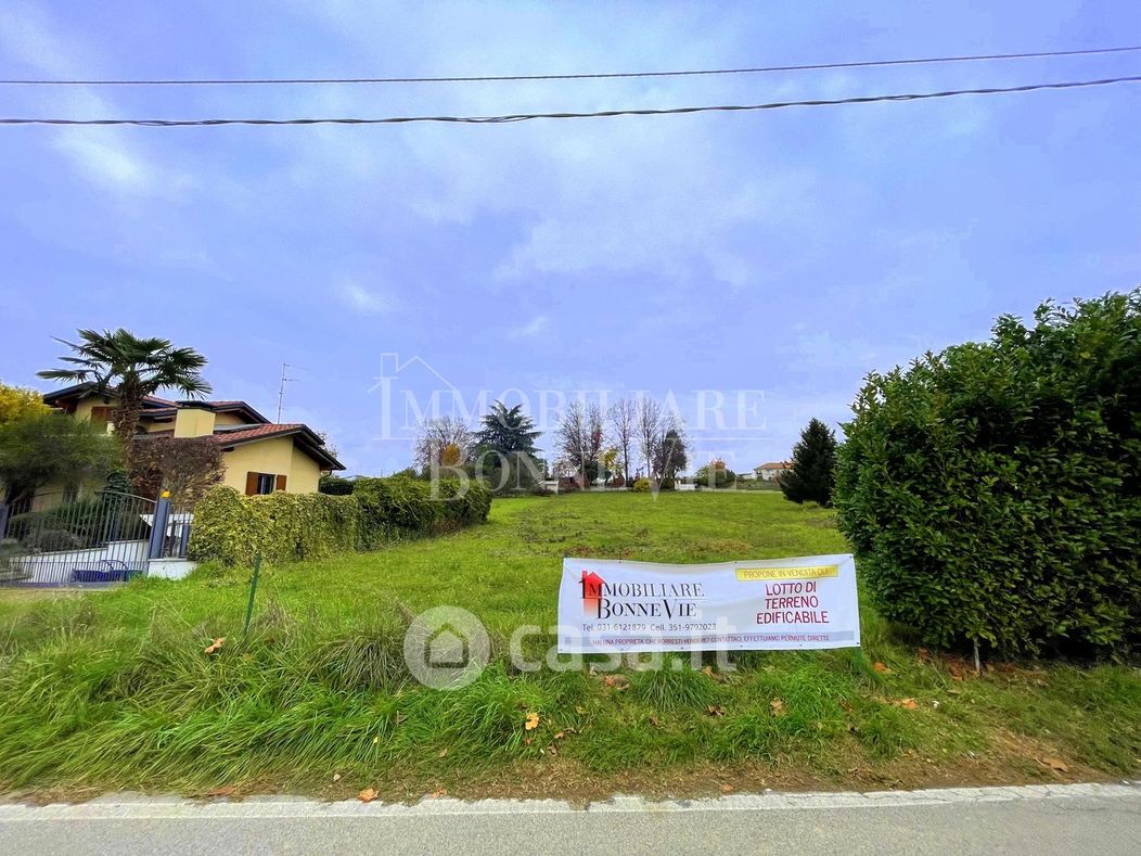 Terreno edificabile in Vendita in Via Francesco Baracca 3 a Cadorago