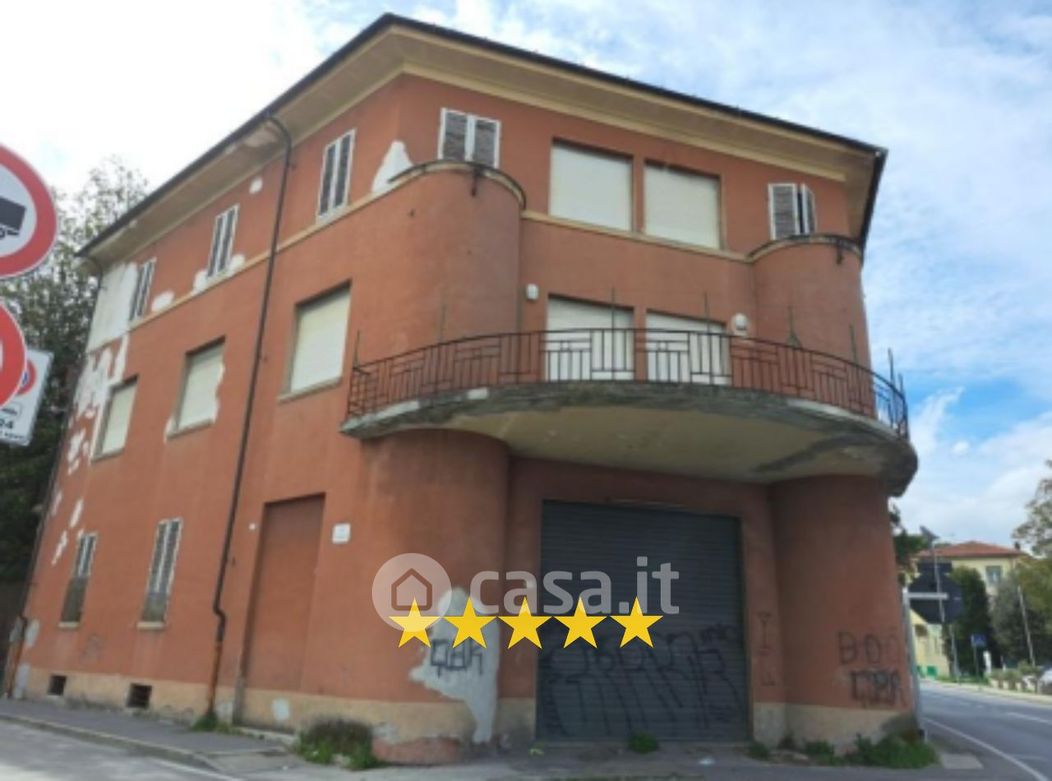 Appartamento in Vendita in Via San Donato a Lucca