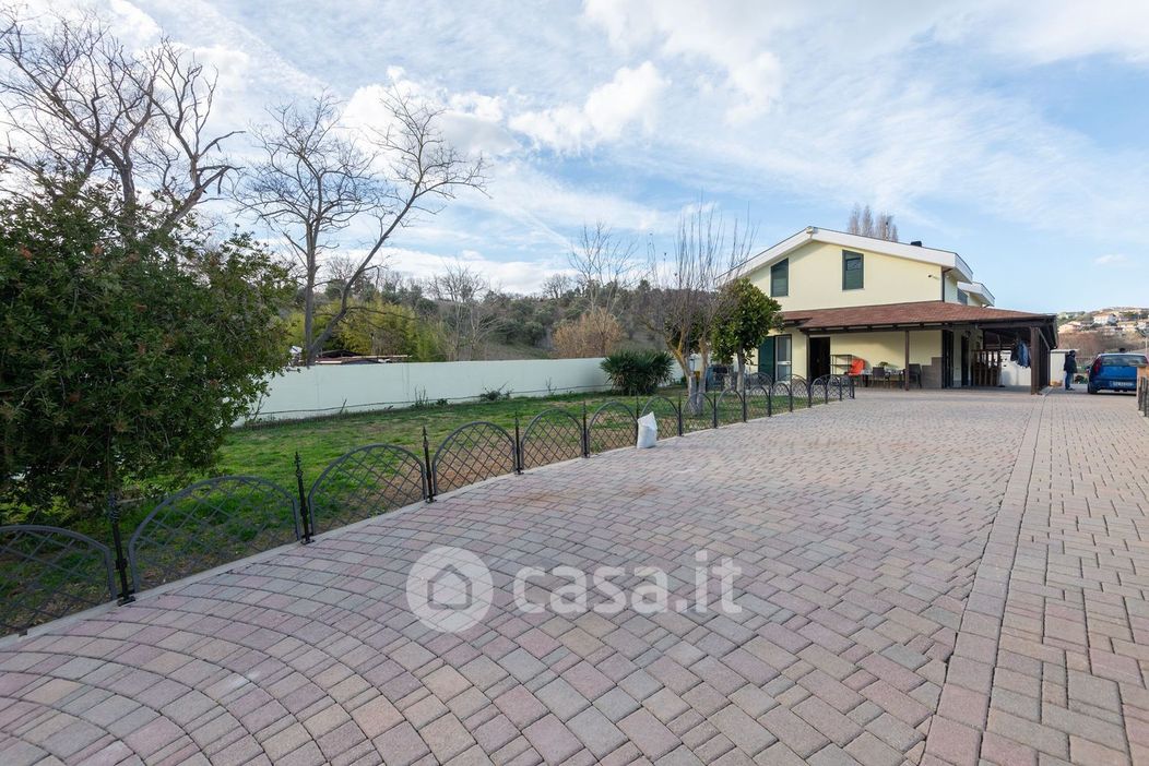 Villa in Vendita in selva degli abeti 97 a Pescara