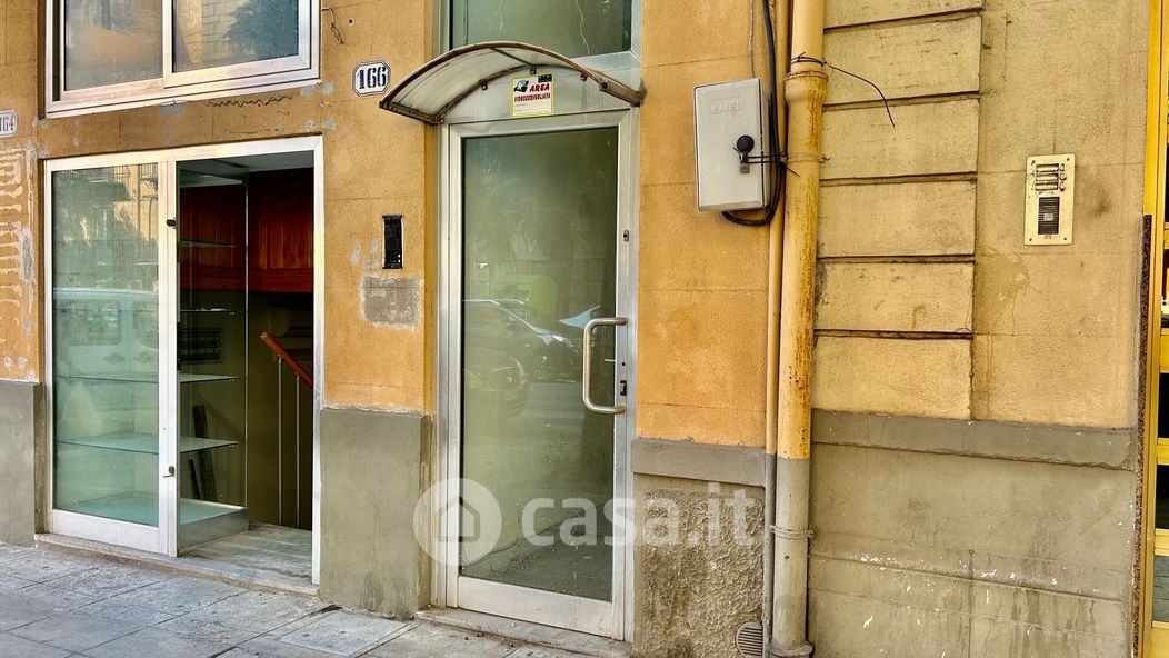 Negozio/Locale commerciale in Vendita in Corso Calatafimi 166 a Palermo