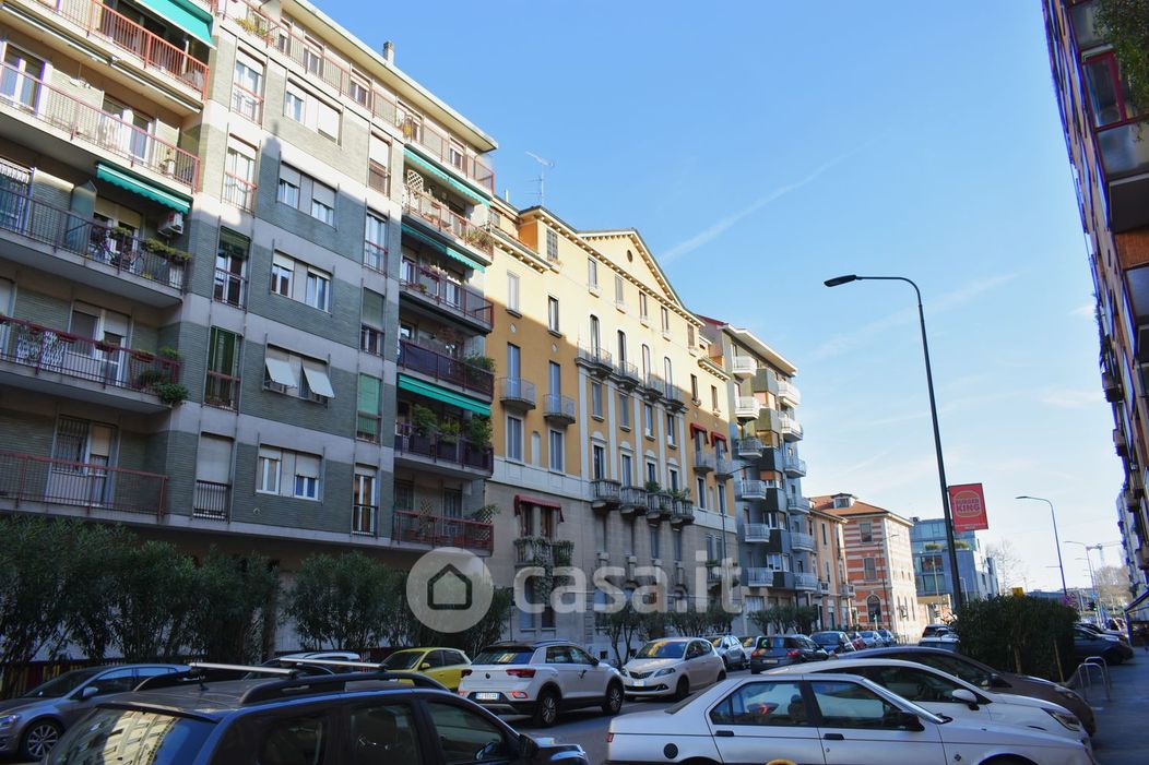 Appartamento in Vendita in Via Leone Tolstoi 14 a Milano