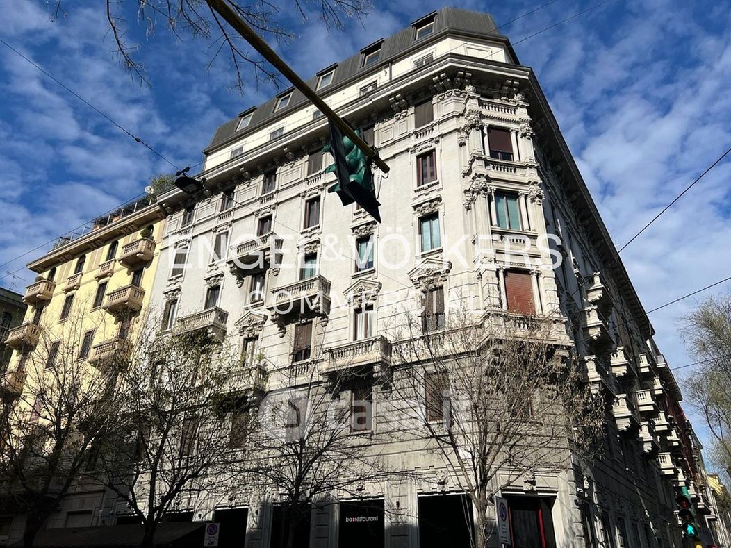 Ufficio in Affitto in Via Raffaello Sanzio a Milano