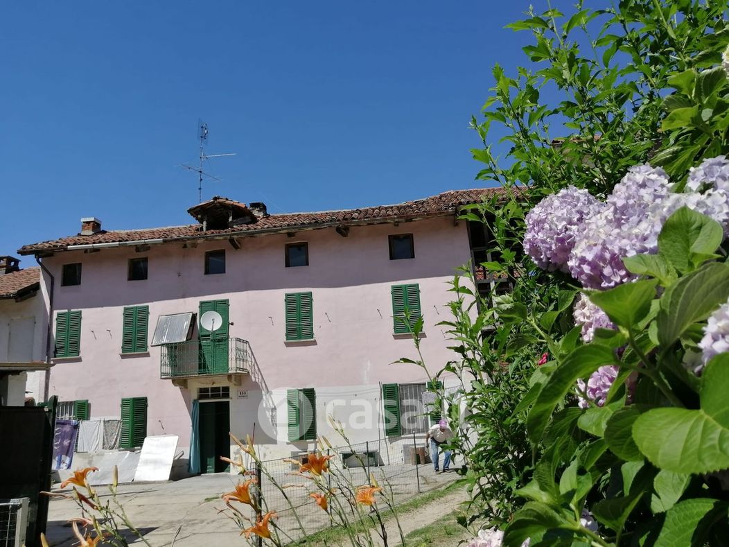 Rustico/Casale in Vendita in Frazione Montemarzo a Asti