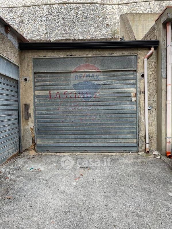 Garage/Posto auto in Vendita in Via Pier Santi Mattarella 112 a Favara