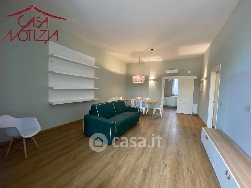 Appartamento in Vendita in Via della Santissima Annunziata a Lucca
