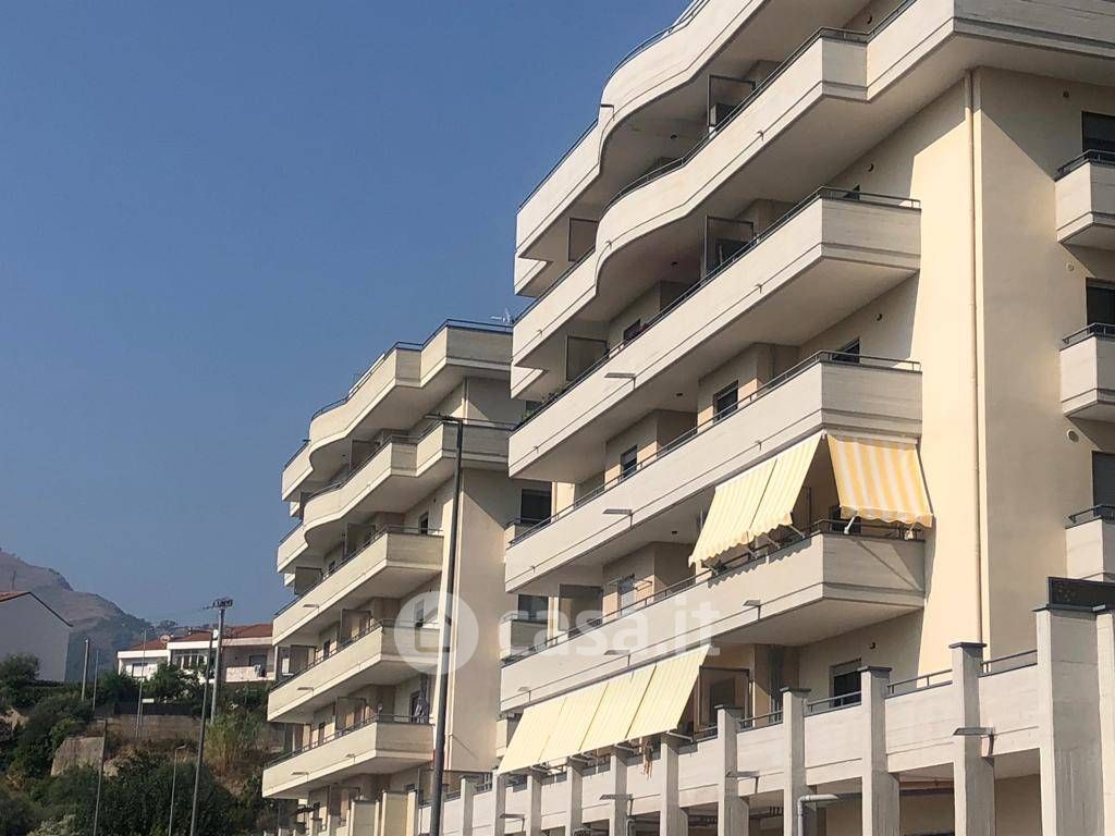 Appartamento in Vendita in Via Piegolelle 4 a Salerno