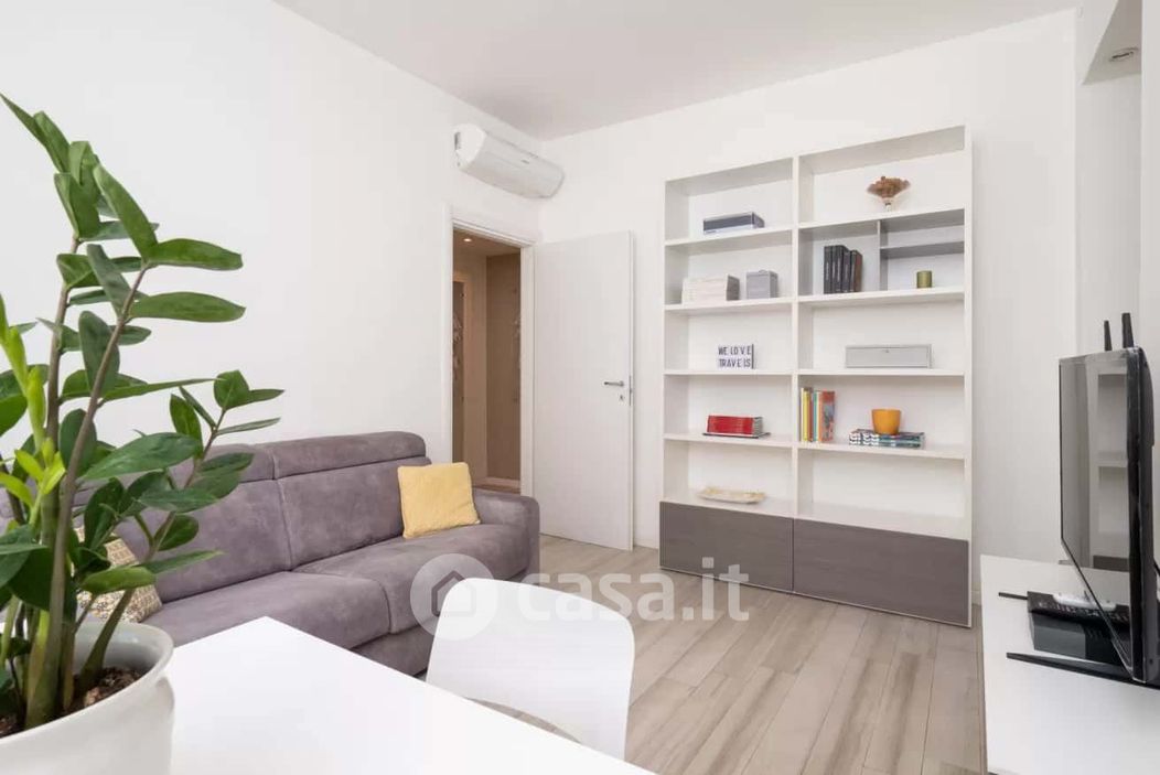 Appartamento in Affitto in Viale Caterina da Forlì 58 a Milano