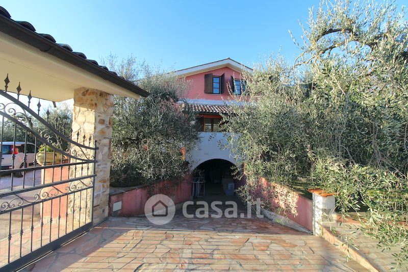 Casa indipendente in Vendita in Via dei Vignoli 2 a Casciana Terme Lari