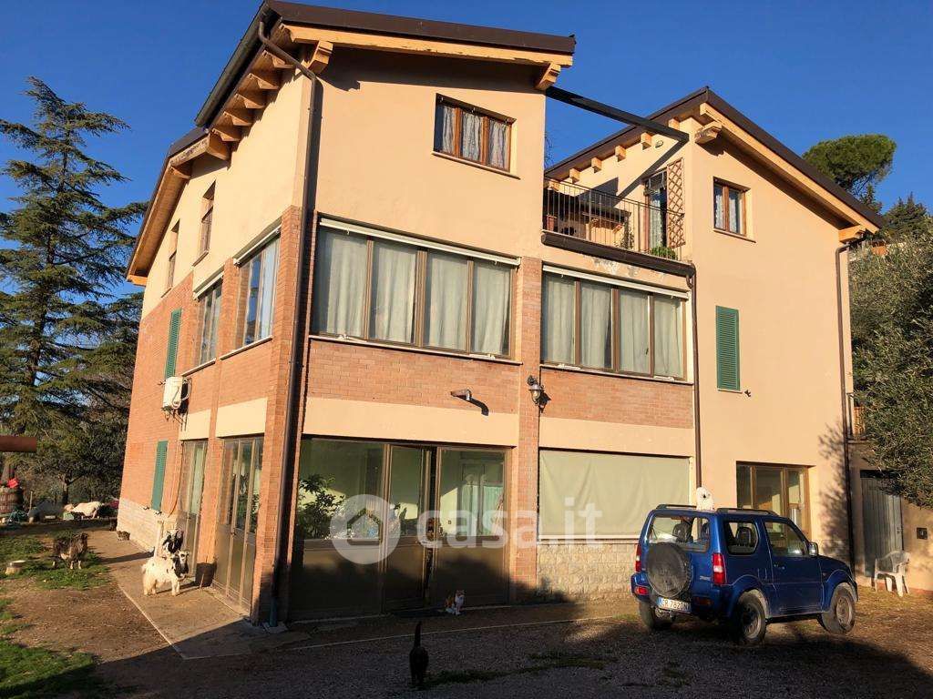 Villa in Vendita in Via della Vendemmia 10 a Perugia